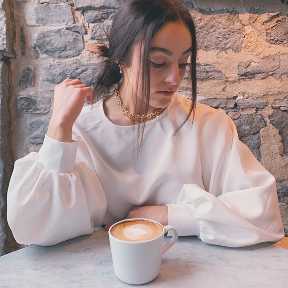 Meet your Posher, Emma - Picture 1 of 3